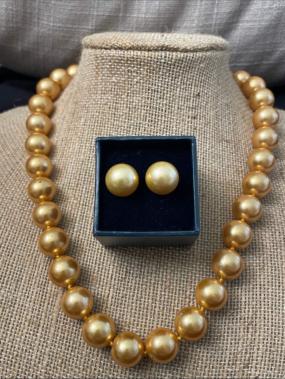 Australian Pacific Golden 925 silver necklace earrings set